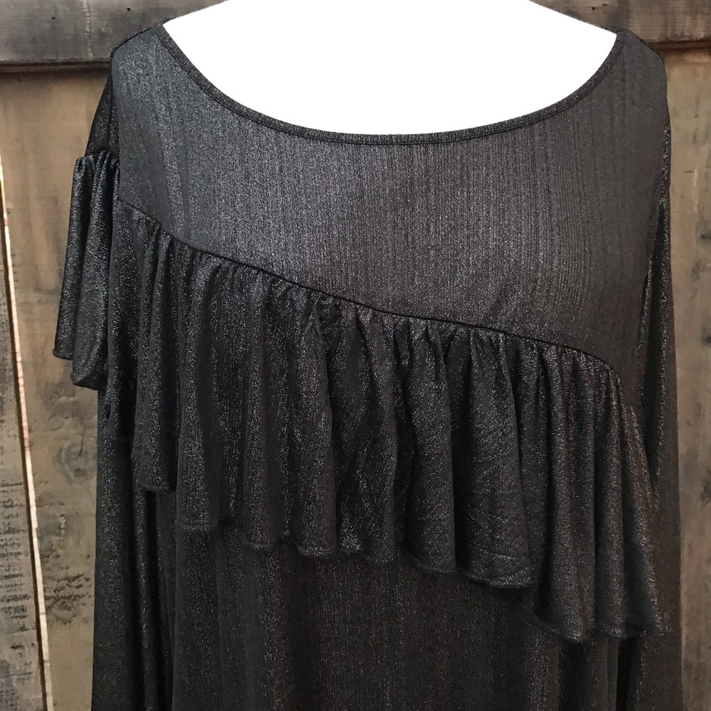 Sejour Ruffled Top Metallic Black Nordstrom NWOT